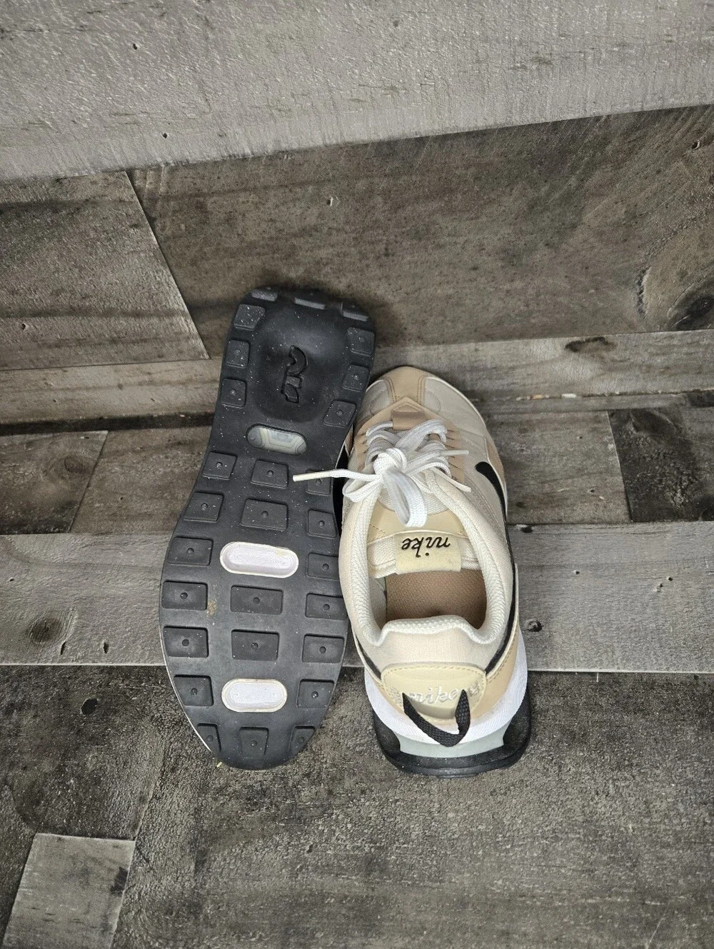 nike air max pre-day oatmeal sneakers - Picture 4 of 6